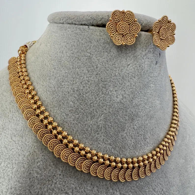 Antique Gold Necklace/Rajwadi necklace/South Indian Jewelry/Wedding necklace/Bridesmaid Necklace/Indian necklace/Gift for her