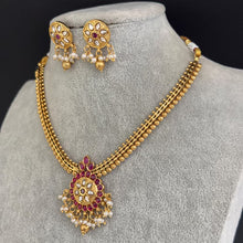 RubyGreen Antique Gold Necklace, South Indian Jewelry, Temple Jewelry, Guttapusalu Necklace, Kemp Jewelry, Wedding necklace, Gold Necklace