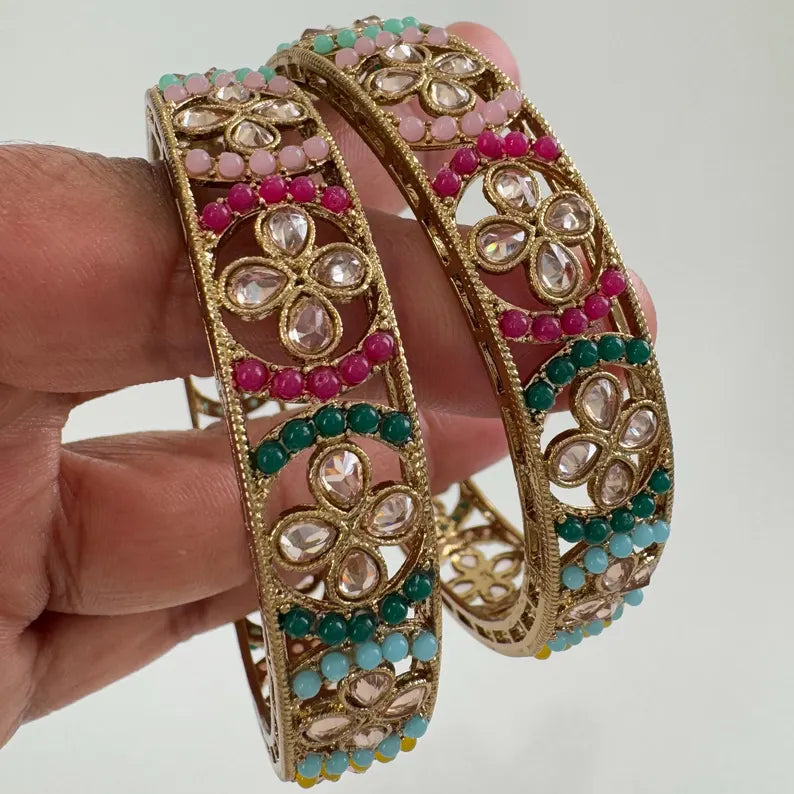 A Pair of Polki Pearl Kundan antique dull gold finish Bangles Pair /Punjabi bangles/Bridal bangles/Indian wedding jewelry/Pakistani/Kada