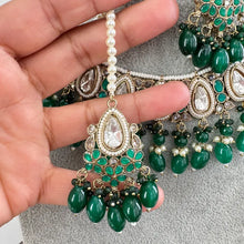 Emerald Green Kundan Necklace Set, Kundan Choker, Bollywood Jewelry, Indian Pakistani jewelry for wedding