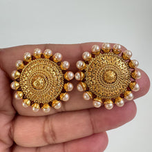 Gold Pearl Stud Earrings/Indian Studs/Indian Earrings/Indian Jewelry/Kundan Studs/Sabyasachi studs/Bridal Jewelry/Indian wedding