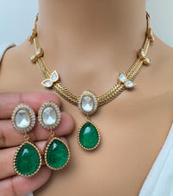 Green Doublet Antique Gold Kundan Necklace, South Indian Jewelry, Fusion Necklace Wedding necklace, Gold Necklace, Victorian uncut kundan