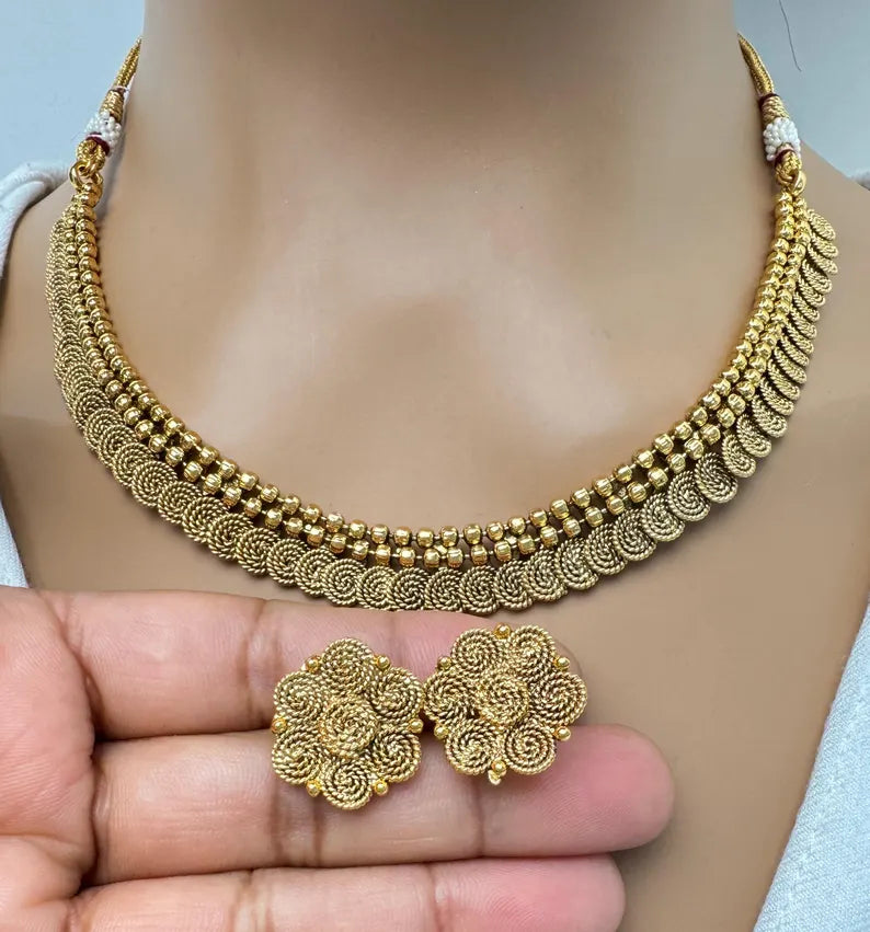 Antique Gold Necklace/Rajwadi necklace/South Indian Jewelry/Wedding necklace/Bridesmaid Necklace/Indian necklace/Gift for her