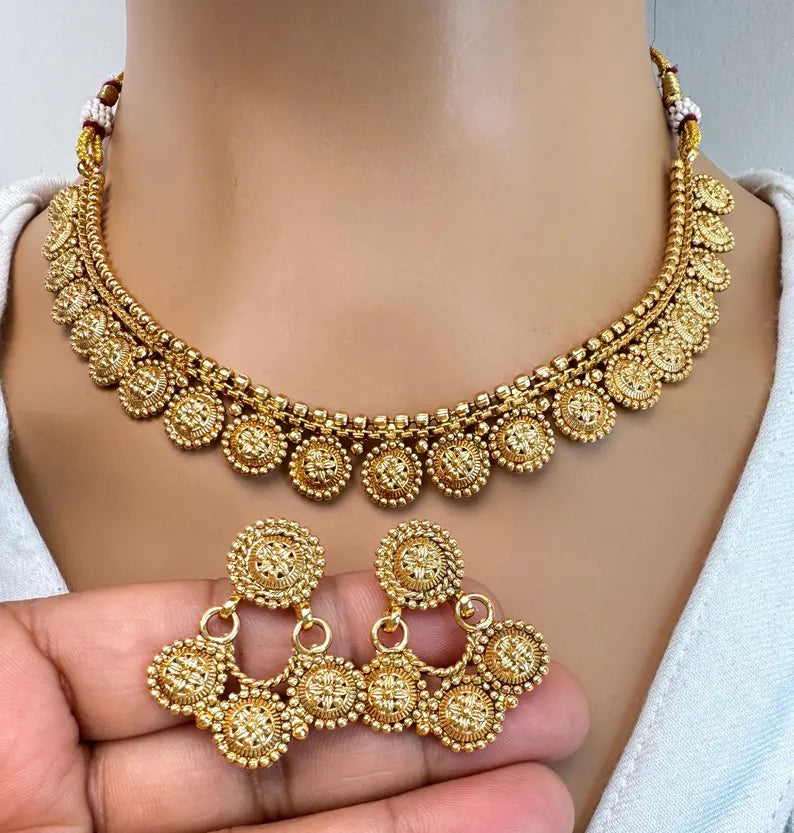 Antique Gold Delicate Necklace/South Indian Jewelry/Temple Jewelry/Guttapusalu Necklace/Wedding necklace/Bridal necklace/Indian necklace