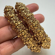 Gold Kada bangles 2pc/Indian bangles/Antique bangles/Temple Jewelry/Bridal Bangles/Indian Wedding/Pakistani Jewelry/South indian jewelry