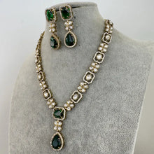 Green Kundan Necklace Set/ Indian Kundan Set/ Bollywood Jewelry/ Indian jewelry/Pakistani necklace/punjabi necklace/bridal/indian wedding