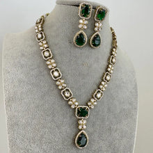 Green Kundan Necklace Set/ Indian Kundan Set/ Bollywood Jewelry/ Indian jewelry/Pakistani necklace/punjabi necklace/bridal/indian wedding
