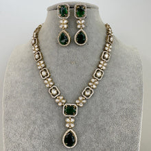 Green Kundan Necklace Set/ Indian Kundan Set/ Bollywood Jewelry/ Indian jewelry/Pakistani necklace/punjabi necklace/bridal/indian wedding