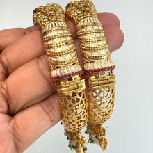 Ruby Gold Kada bangles Pair, Indian Amrapali bangles, Antique bangles, Temple Jewelry, South Indian bangles, Bridal Bangles, Pakistani