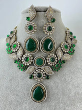 Green Victorian Polki Kundan Necklace, Sabyasachi Necklace, Statement Necklace, Semi Precious Necklace, Designer Necklace, Indian wedding
