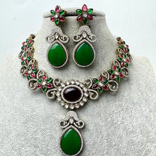 RubyGreen Kundan Necklace, Bollywood Sabyasachi Necklace, Designer Necklace, Indian Pakistani, Kundan necklace, Indian Pakistani Jewelry