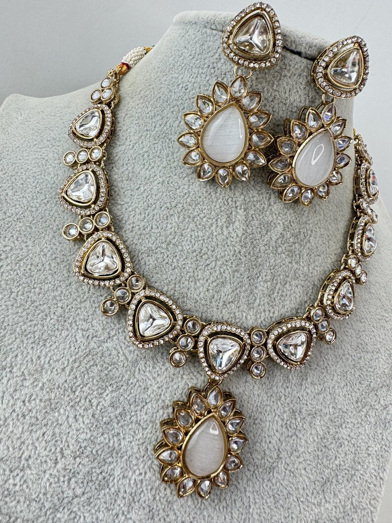 White Kundan Necklace Set, uncut Kundan Necklace, Indian Pakistani jewelry for wedding, Bridemaid jewelry, Indian Kundan necklace