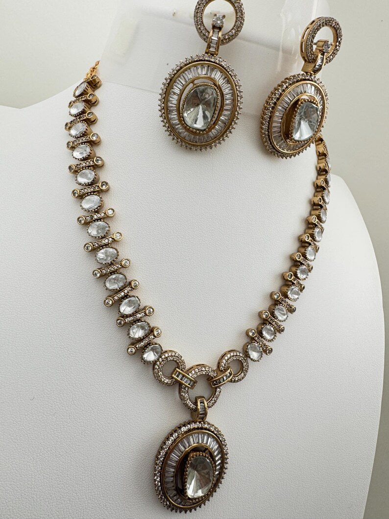 White Victorian Moissanite Necklace, Semi-precious muti stones Pendant Necklace, Indian Bridal Jewelry, Bollywood Sabyasachi Necklace