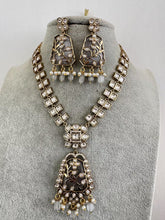 Gray Kundan Necklace / Mid Length Kundan Necklace/ Bollywood Jewelry/ Indian jewelry/ Pakistani / punjabi necklace/indian wedding