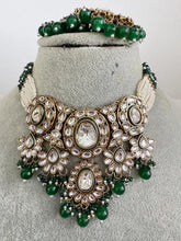 Green pearl Antique Kundan choker Necklace/Bollywood Jewelry/Indian bridal Kundan necklace/indian Pakistani Punjabi wedding jewelry