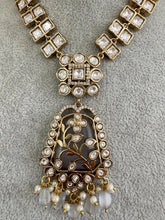 Gray Kundan Necklace / Mid Length Kundan Necklace/ Bollywood Jewelry/ Indian jewelry/ Pakistani / punjabi necklace/indian wedding