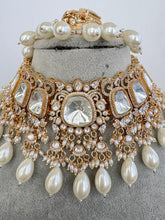 White Bridal Mossinate Polki Kundan Victorian Necklace, Sabyasachi Necklace, Wedding necklace, Semi Precious Jewelry, Bollywood Celebrity