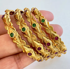 Set of 4 Ruby Green Gold Plated Bangles/Gold Bangles/Indian Bangles/Kemp stone bangles/Indian wedding/bridal jewelry/south Indian bangles