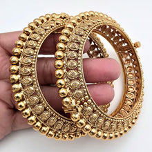 Gold Kada bangles 2pc/Indian bangles/Antique bangles/Temple Jewelry/Bridal Bangles/Indian Wedding/Pakistani Jewelry/South indian jewelry