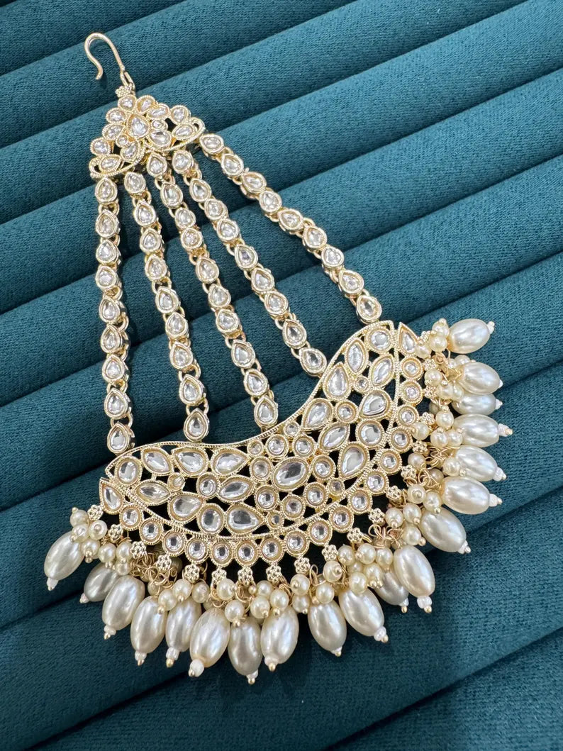 White gold Kundan Pearl Passa, Jhoomer, Side tikka Indian Punjabi Pakistani wedding jewelry, jewelry, Hair accesories