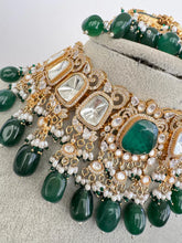 Green Bridal Mossinate Polki Kundan Victorian Necklace, Sabyasachi Necklace, Wedding necklace, Semi Precious Jewelry, Bollywood Celebrity