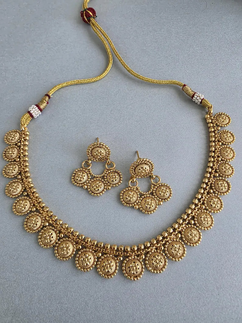 Antique Gold Delicate Necklace/South Indian Jewelry/Temple Jewelry/Guttapusalu Necklace/Wedding necklace/Bridal necklace/Indian necklace