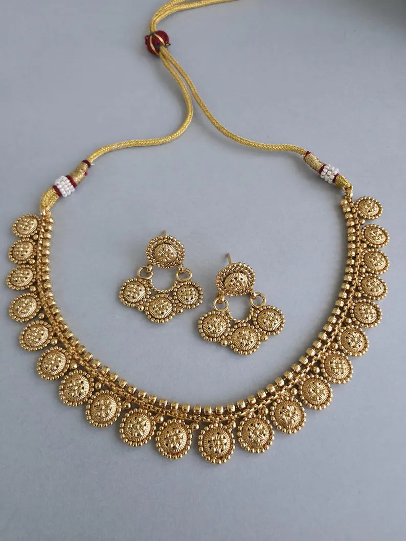 Antique Gold Delicate Necklace/South Indian Jewelry/Temple Jewelry/Guttapusalu Necklace/Wedding necklace/Bridal necklace/Indian necklace