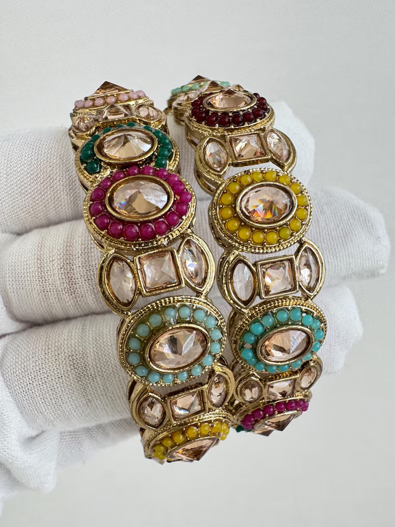 A Pair of Polki Pearl Kundan antique dull gold finish Bangles Pair /Punjabi bangles/Bridal bangles/Indian wedding jewelry/Pakistani/Kada