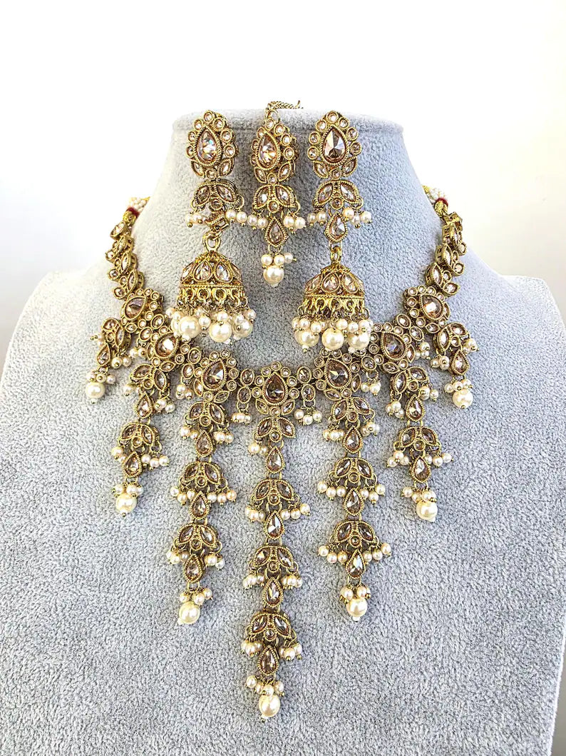 White Pearl Antique Polki Kundan Pearl Necklace with earrings and tikka, bridal necklace, Indian Pakistani Wedding Jewelry