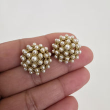 Small Traditional studs/Pearl Stud Earrings/Indian Studs/Indian Jewelry/Kundan Studs/Sabyasachi studs/Bridal Jewelry/Indian wedding
