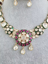 RubyGreen Fine Kundan Necklace Set /Kundan Choker / Bollywood Jewelry / Indian jewelry /Pakistani necklace/bridal necklace/Indian wedding
