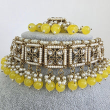 Yellow Kundan Necklace Set/ Kundan Choker/ Bollywood Jewelry/ Indian jewelry/ Pakistani necklace/ punjabi necklace/bridal/indian wedding