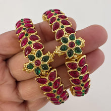Set of 2 Ruby Emerald Gold Kemp Openable Bangles(2 PC)/Gold Bangles/Indian Bangles/Kemp bangles/Indian wedding/bridal jewelry/Gold bangles