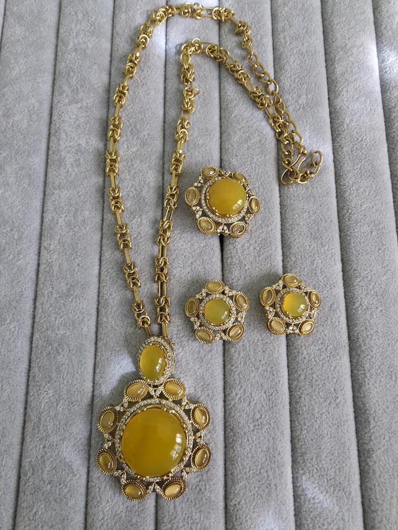 Yellow Sabyasachi Natural Stone Chain Pendant Set with Finger Ring, Long Pendant Mala Necklace/Gold Long necklace/Mala/Indian wedding