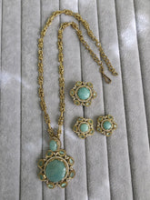 Mint Green Sabyasachi Natural Stone Chain Pendant Set with Finger Ring, Long Pendant Mala Necklace/Gold Long necklace/Mala/Indian wedding