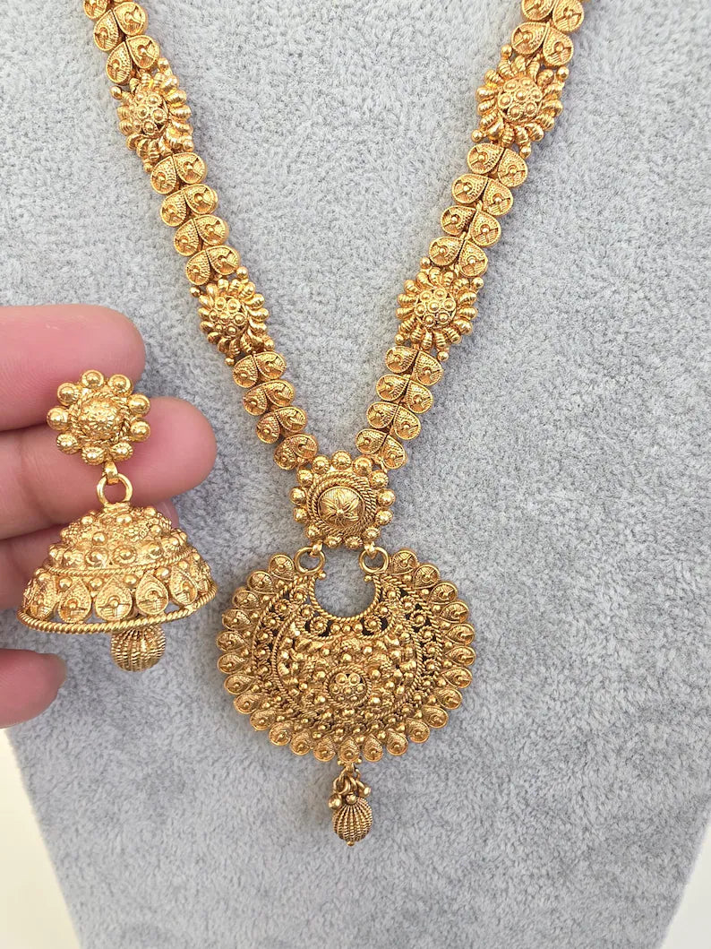 Antique Gold Long Necklace/Indian Necklace/South Indian Necklace/Long Necklace/ Indian Jewelry/Kasu mala/ long Haram, Indian Pakistani Set