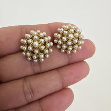 Small Traditional studs/Pearl Stud Earrings/Indian Studs/Indian Jewelry/Kundan Studs/Sabyasachi studs/Bridal Jewelry/Indian wedding