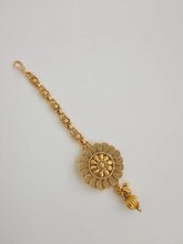 Gold Maang tikka/Kundan Tikka/Indian forhead Jewelry/Indian Wedding Jewelry/Pakistani Jewelry/Jhoomer/Matha patti/Tikka