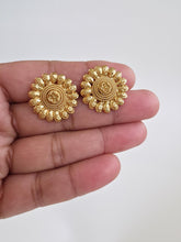 Small gold-plated Stud Earrings/Antique tops/Indian Studs/Indian Earrings/Temple Jewelry/South indian earrings/Length and Width 20mm