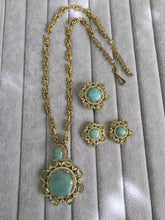 Mint Green Sabyasachi Natural Stone Chain Pendant Set with Finger Ring, Long Pendant Mala Necklace/Gold Long necklace/Mala/Indian wedding