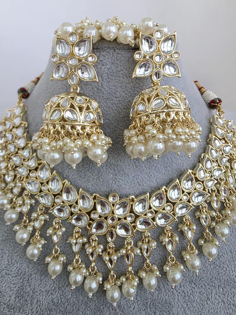 White Pearl Kundan Necklace Set with Big Jhumka and Tikka/Kundan Choker/ Bollywood Jewelry/ Indian jewelry/Pakistani / Punjabi necklace