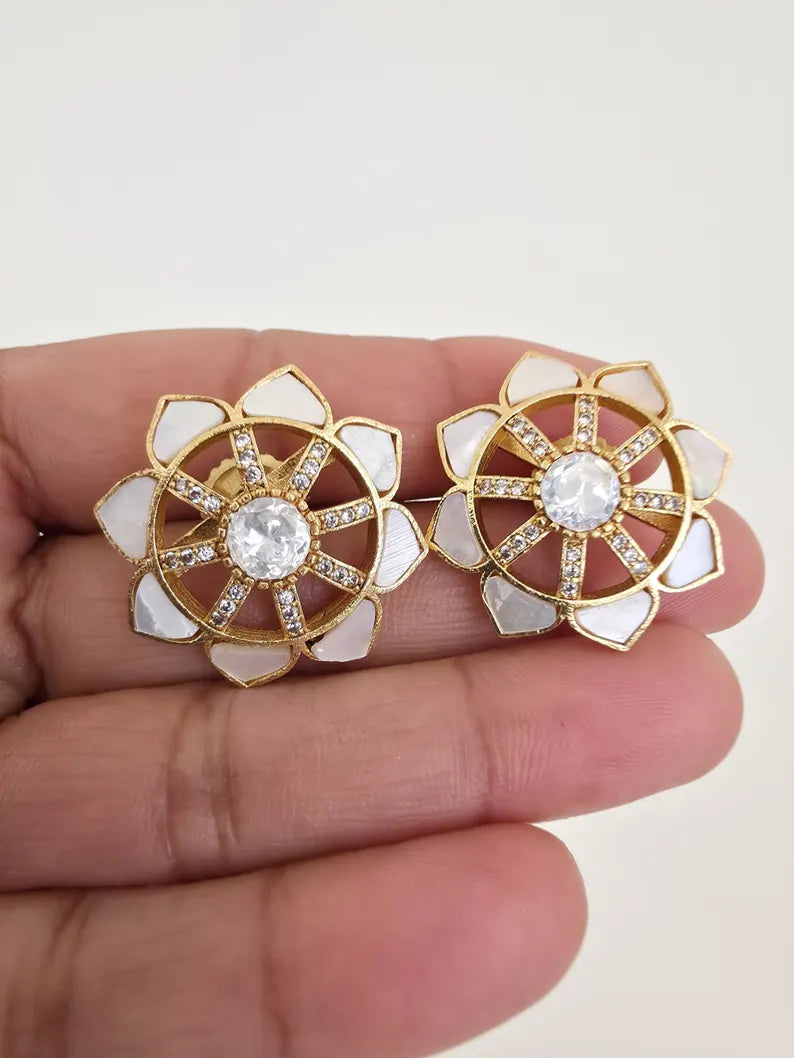 White Moissanite Polki Antique Dull Gold Stud Earrings /Indian Jewelry /Statement Stud Earrings/Victorian Stud Earring/Cz Studs/Diamond Stud