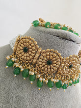 Green Gold Pearl Kundan Choker set/Statement Necklace Set/Indian Jewelry/Pakistani Jewelry set/Wedding necklace/Bridal necklace/Indian