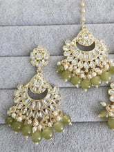 Mehendi Green Gold Kundan Tikka w/Earring Set/ Indian Bridal Maang Tikka /Teeka Tika Headpiece Handmade Pearl Jewelry For Women Bollywood