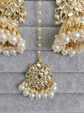 Gold Kundan Tikka w/Earring Set/ Indian Bridal Maang Tikka /Teeka Tika Headpiece Handmade Pearl Jewelry For Women Bollywood
