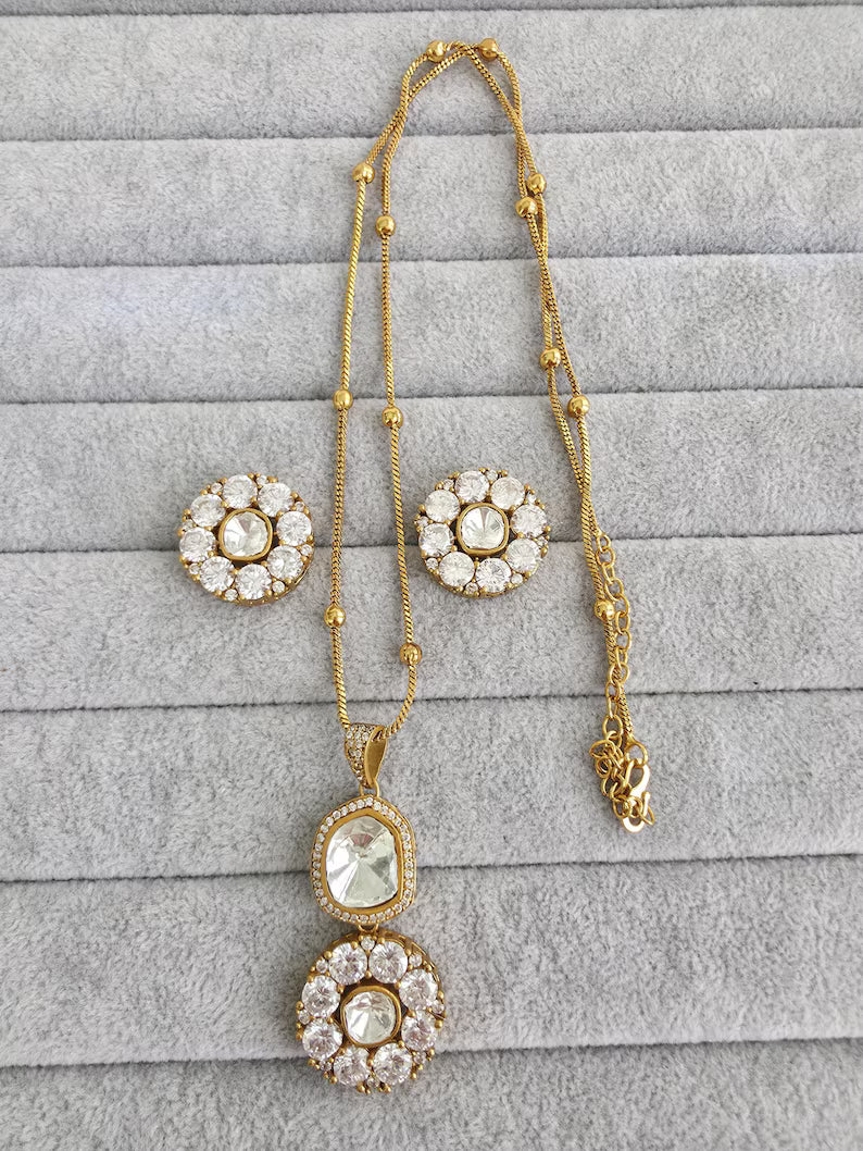 White Moissanite Uncut Polki Kundan chain Pendant Necklace/Gold Long necklace/Mala/Indian wedding, Pearl necklace, Bollywood Gift for her