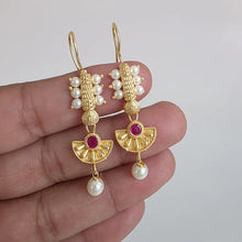 Dainty Gold Wire Earrings /Maharashtrian Bugdi gold plated Earrings /Indian Earrings /South Indian,Antique Bugadi wire earrings 40mm Length
