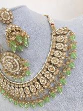 Mint Green Shadow Stone Kundan Necklace Set/ Bollywood Jewelry/ Indian jewelry/ Pakistani necklace/Punjabi/bridal necklace/Indian wedding