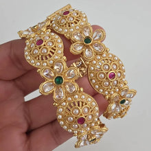 Set of 2 Ruby Green Gold Polki Pearl Bangles(2 PC)/Pacheli Bangles/Indian Bangles/Polki stone bangles/Indian wedding/bridal chuda bangles