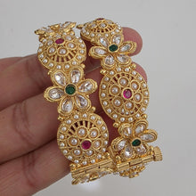 Set of 2 Ruby Green Gold Polki Pearl Bangles(2 PC)/Pacheli Bangles/Indian Bangles/Polki stone bangles/Indian wedding/bridal chuda bangles